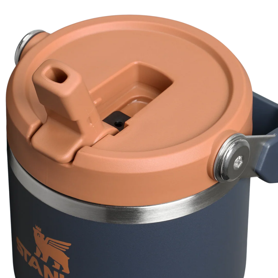 IceFlow™ Flip Straw Tumbler Pipetli Termos | 0.60 L | Lacivert